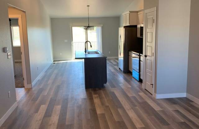 2-Bedroom, 2-Bathroom Townhome in Rapid Valley Gallery 3