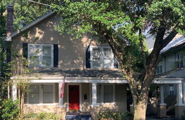 1006 S MOODY AVENUE - 1006 South Moody Avenue, Tampa, FL 33629