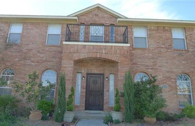 2511 Doyle Drive Gallery 2