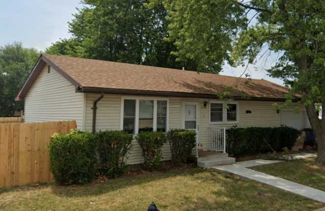 2 Bed 1.5 Bath in Twin Lakes Subdivision photos photos