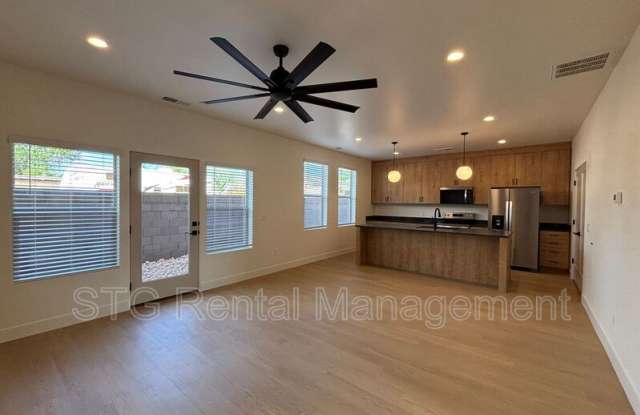 73 N 520 W photos photos