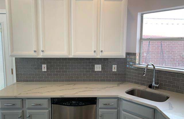 4112 Hedgerow Drive Gallery 3
