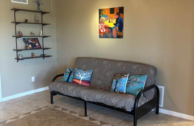 1065 Longview Drive Gallery 3