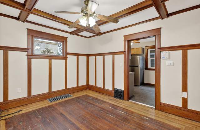 1102 Clark Street photos photos