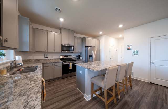 6533 Genevieve Trl. S. Gallery 2