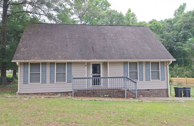 Charming Three Bedroom home available in Phenix City Al! photos photos