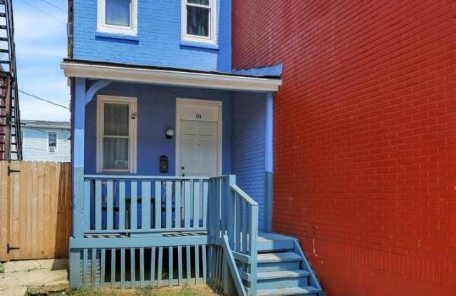 833 GREEN Street Gallery 2