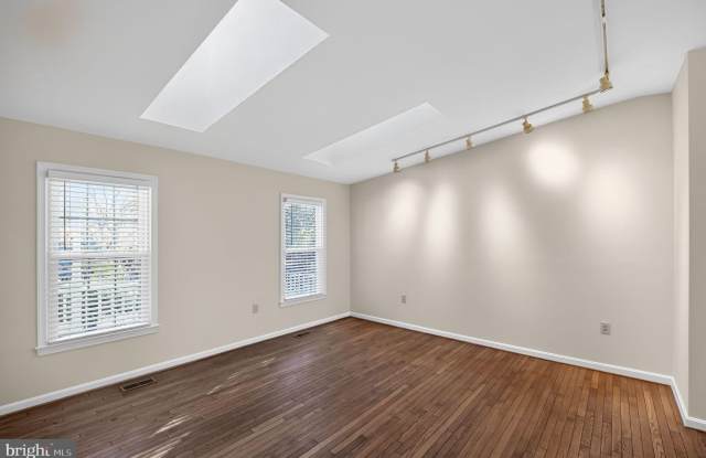 102 CUNNINGHAM PARK Court SE Gallery 4