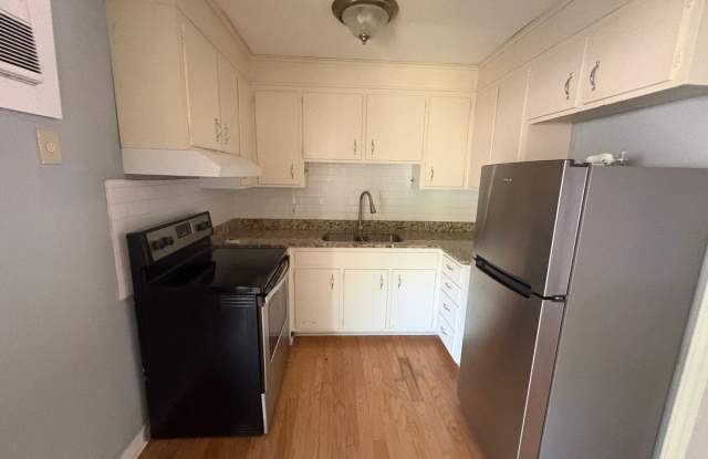 Spacious 1-Bedroom in Cotswold! Gallery 4