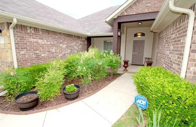 313 Mckamy Boulevard Gallery 2