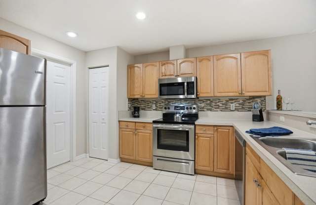 Stunning Short Term Rental! Gallery 3