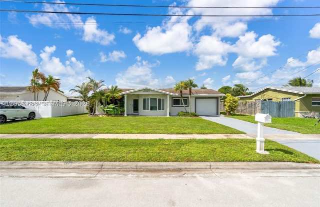 2227 NW 65th Ave photos photos