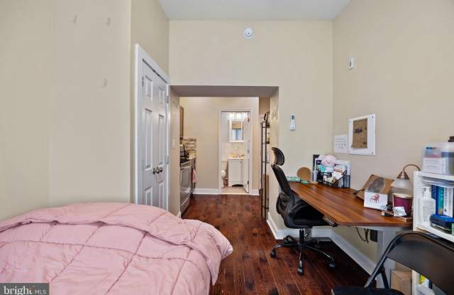 4633 WALNUT Street unit: B - 4633 Walnut Street, Philadelphia, PA 19139