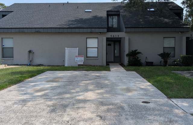 NOW AVAILABLE! Upgraded 3 Bedroom, 2 Bath Townhome with a Fenced yard, and close to NAS Jax and I-295! Gallery 1