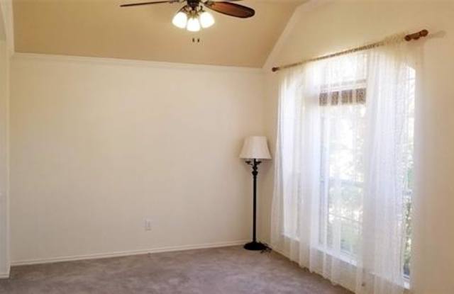 10907 Red Cedar Drive Gallery 3