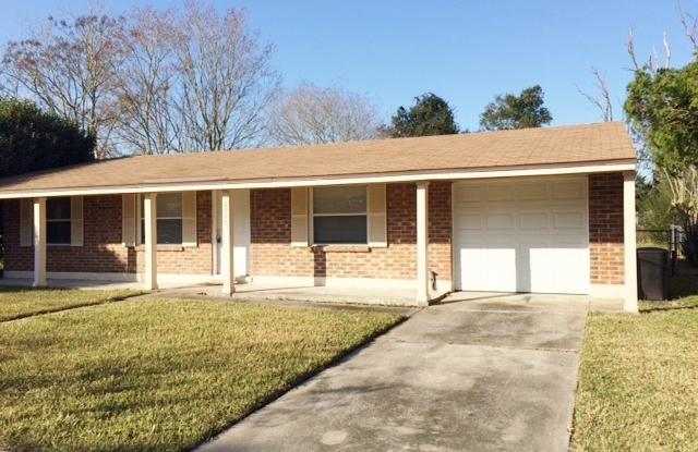 2080 LUANA DR E - 2080 Luana Drive East, Jacksonville, FL 32246