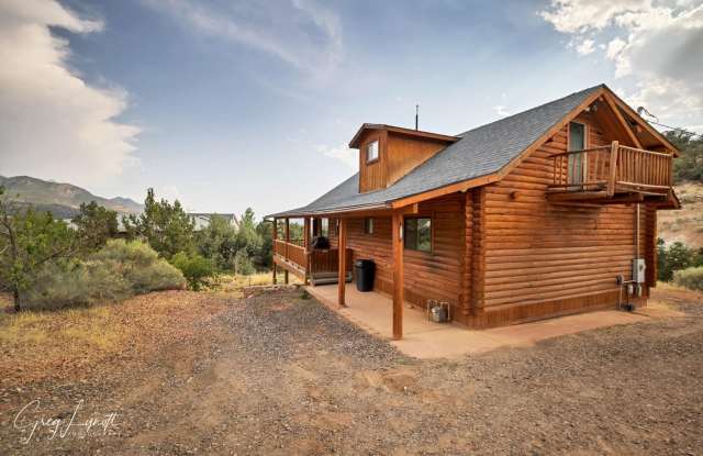 Furnished Mountain living in Central, Utah! photos photos