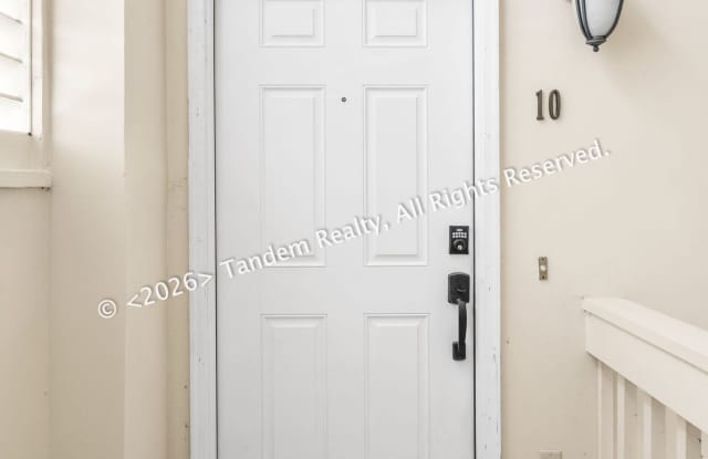 937 Russell St Apt 10 Gallery 3