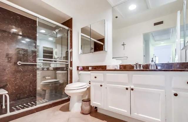 1616 Circa Del Lago Unit C304 Gallery 4