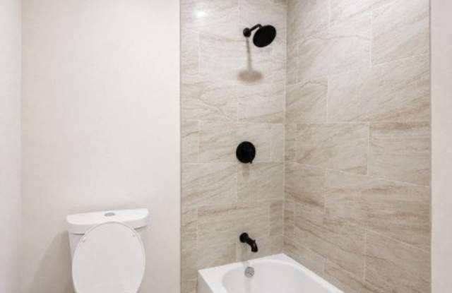 72 N 13Th St APT 3 photos photos