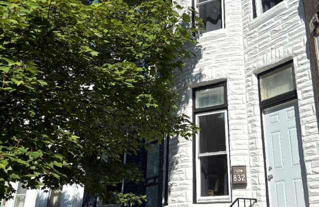 832 West 35th Street photos photos
