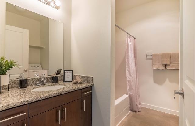 Riverplace Apartments Gallery 4