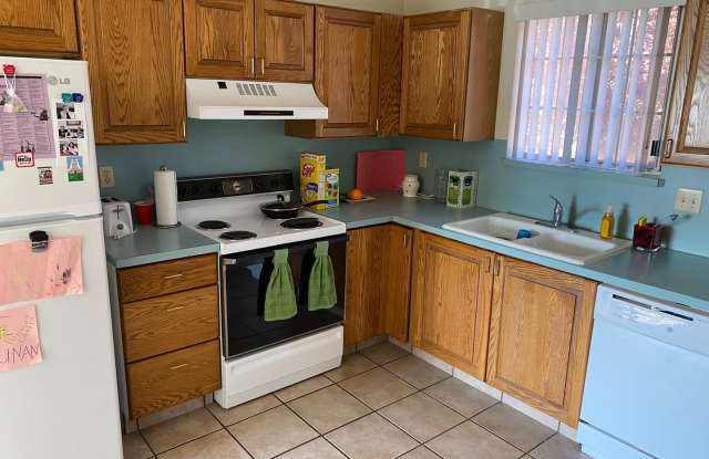 North Orem 2 bedroom/1 bath apartment photos photos
