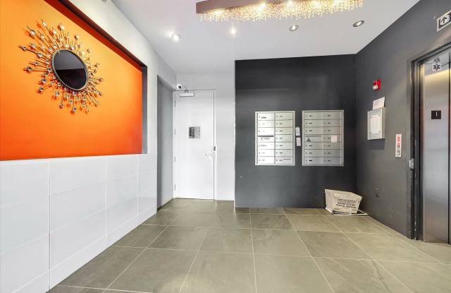 590 6th Street Gallery 3
