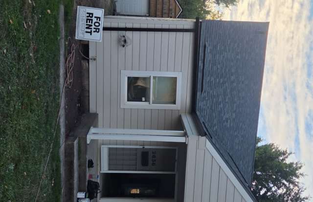 2636 Alder Street Gallery 1