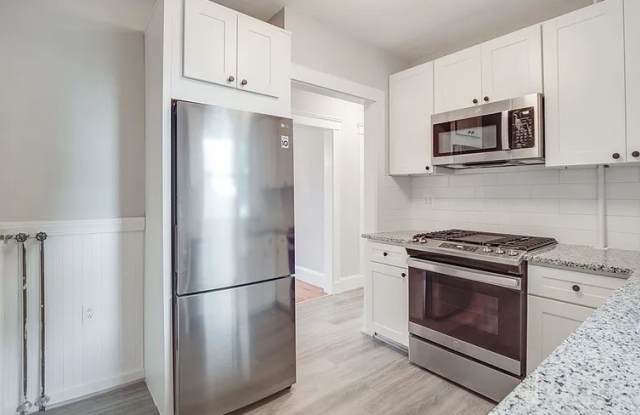 25 Roslyn St # 10 Gallery 2
