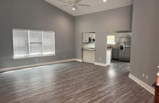 319 N Cove Boulevard photos photos