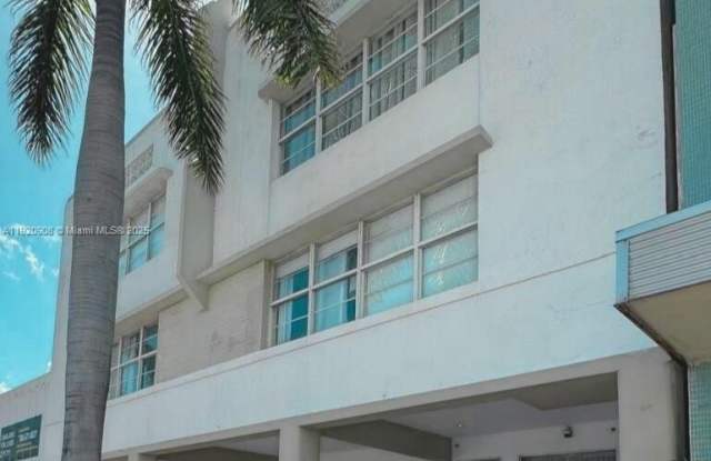 7326 Collins Ave photos photos