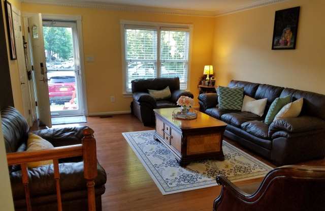 12658 MONARCH COURT Gallery 3