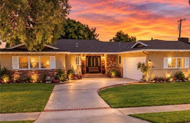 620 N Janss Gallery 1