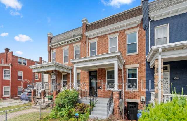3532 Warder St NW Gallery 4