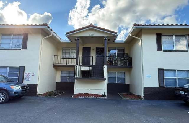 3880 Woodside Dr photos photos