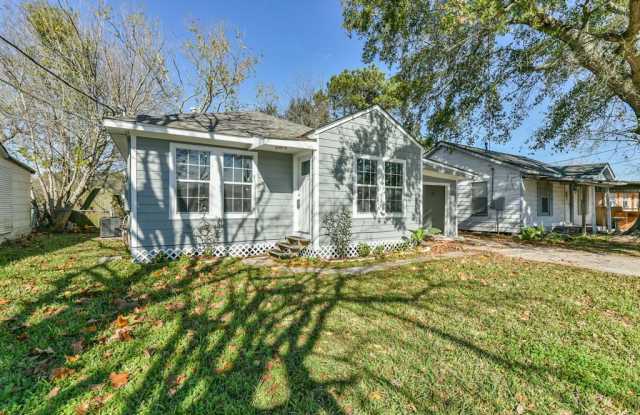 6 Ashleyville Road - 6 Ashleyville Road, Baytown, TX 77521
