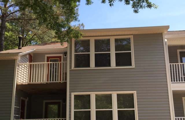 Updated Condo Just off Strickland Road in Ideal North Raleigh Location Gallery 3