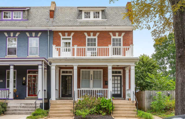 SPACIOUS 3 BEDROOM MUSEUM DISTRICT APARTMENT photos photos