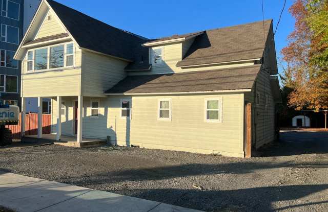 5 bedroom, 2 bathroom house in Eugene! photos photos 5 bedroom, 2 bathroom house in Eugene! photos photos