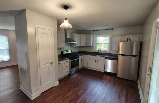 515 Farmview Drive Gallery 3