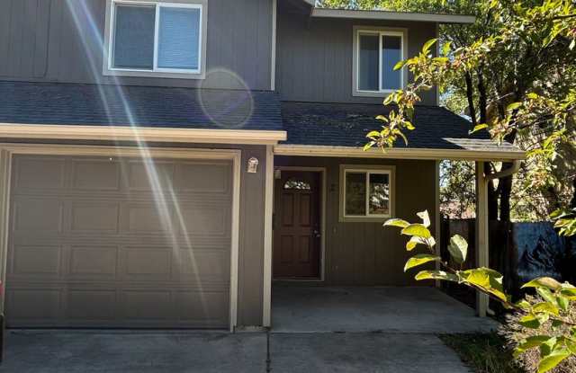 521 NE Burnside Ave photos photos