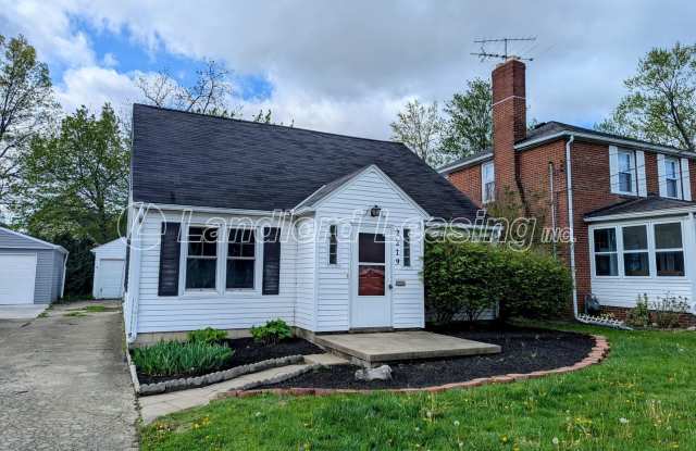 Remodeled 4-Bedroom with Addition and Garage! photos photos