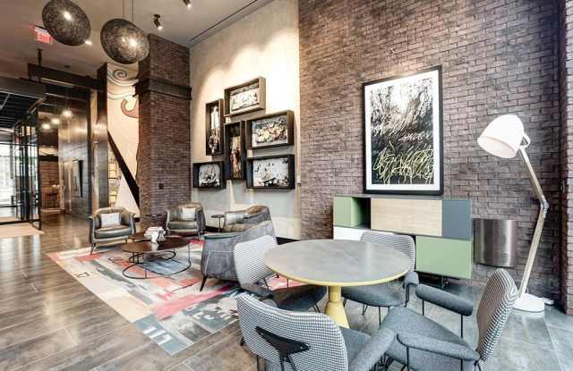Coda on H Gallery 4
