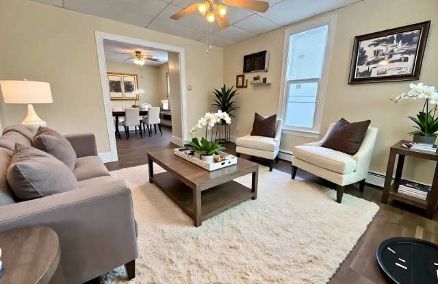 3 Bedroom 1.5 Bathroom in Elizabethtown! - 149 East Park Street, Elizabethtown, PA 17022 3 Bedroom 1.5 Bathroom in Elizabethtown! - 149 East Park Street, Elizabethtown, PA 17022