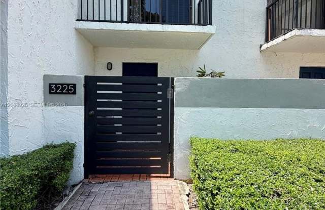 3225 Bird Ave photos photos