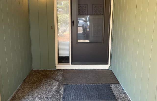 Great Home in Tigard - 15130 Southwest 92nd Avenue, Tigard, OR 97224