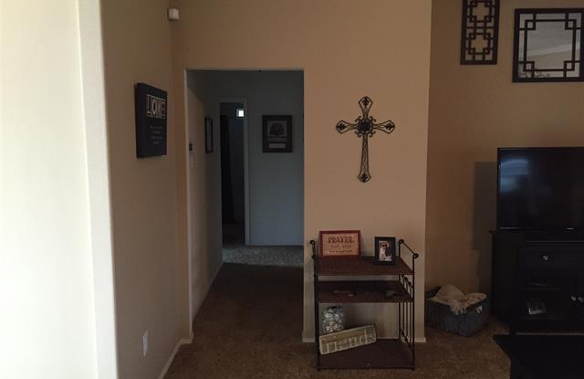 744 Tanglewood Drive Gallery 3