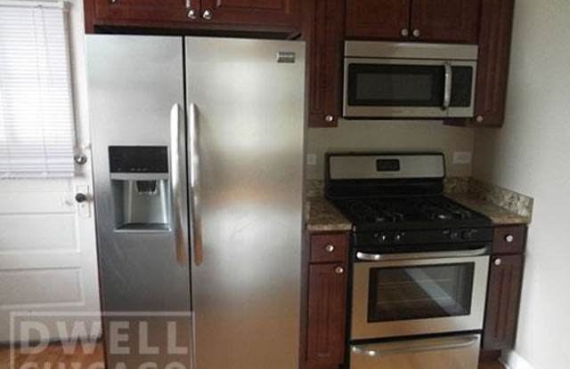 4631 N Lincoln Ave - 4631 North Lincoln Avenue, Chicago, IL 60625