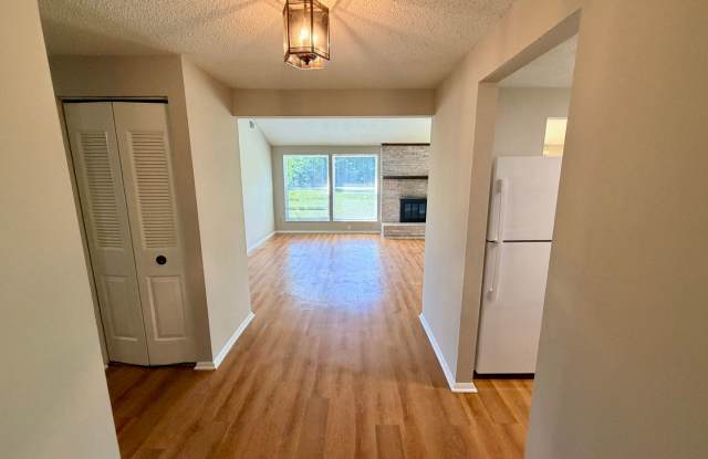 Large Lot; Fenced Backyard; No HOA Gallery 4